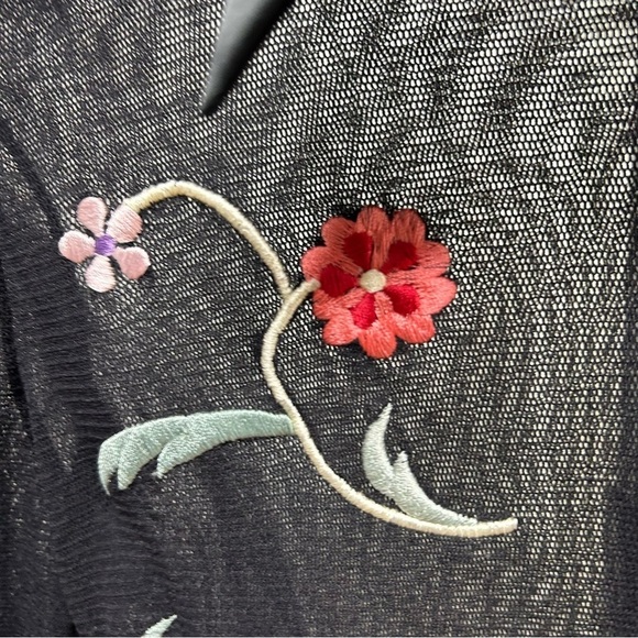Vivienne Tam vintage bulk embroidered rare blouse button up 2 XS/small stretches - Picture 6 of 7